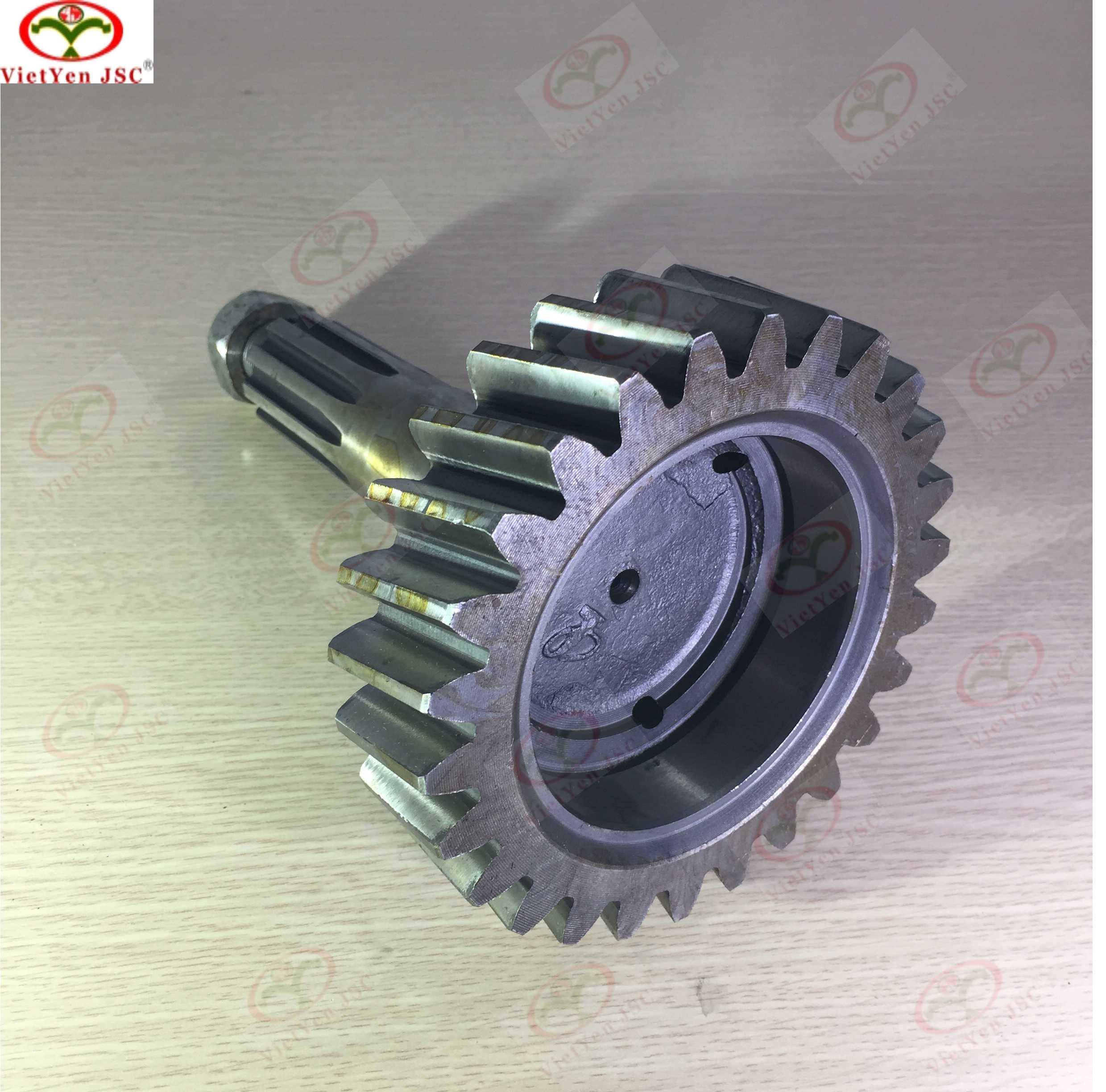 A cơ hộp số phụ 2 cầu EQ240